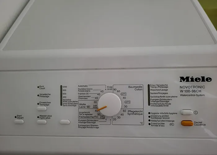 - La Roesa Apartman *